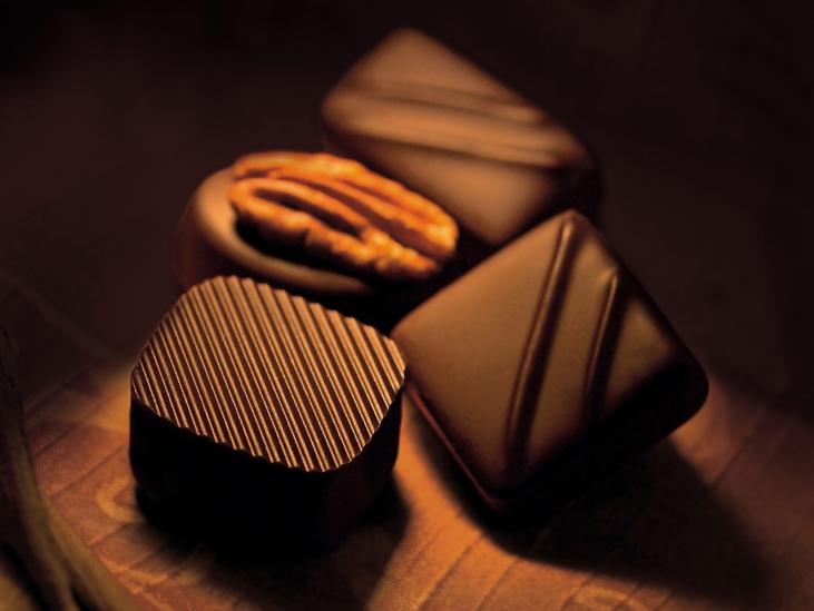 Coffret de 16  Bonbons Chocolat  Praliné Assorti